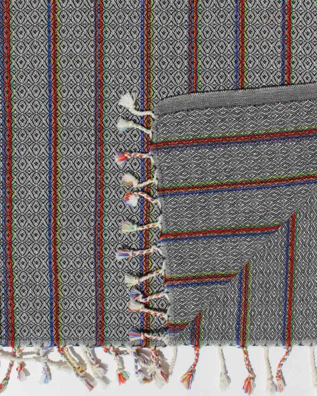 Schal Schwarz mit farbigen Streifen