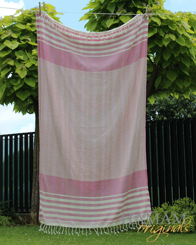 Einfarbig gestreiftes Hamamtuch mit Streifen in verschiedenen Dicken von Hamam Originals